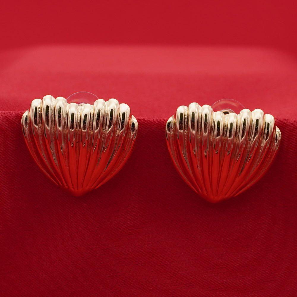Anti Tarnish Ribbed Heart Shell Stud Earrings