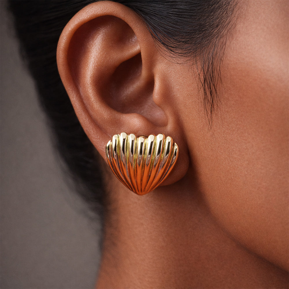Anti Tarnish Ribbed Heart Shell Stud Earrings