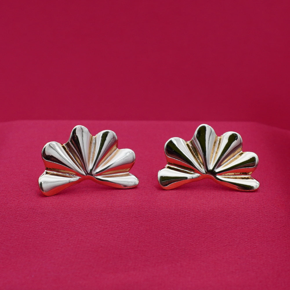 Anti Tarnish Textured Fan Shell Stud Earrings
