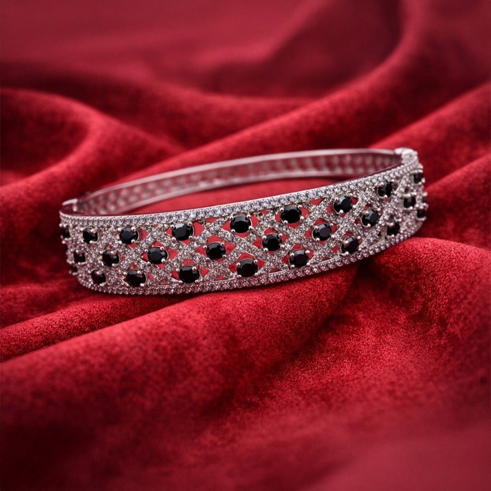 Crisscross Black Stone Cuff Bracelet (Free size)
