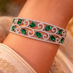 Emerald-Green Teardrop Cuff Bracelet (Free size)