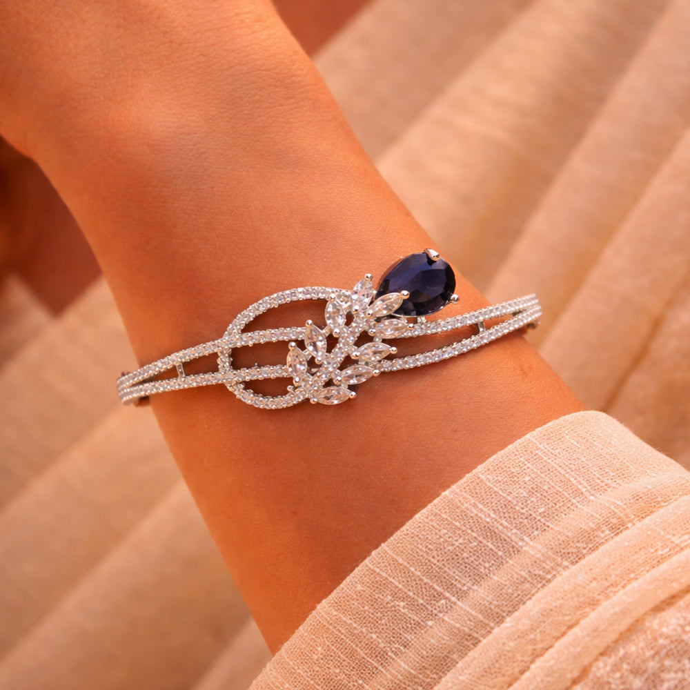 Floral Openwork Silver-Tone Diamond Bracelet with Deep Lavender Oval Centerpiece (Free Size)