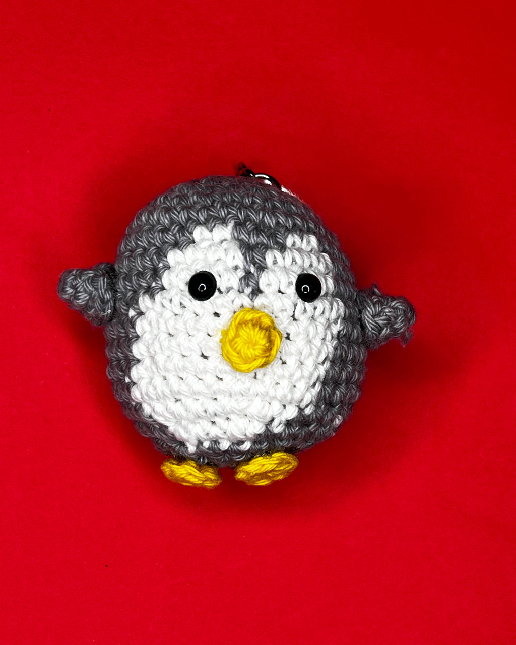 ❄️ Ocean & Arctic Friends – Frost Penguin – Grey & White Amigurumi Charm