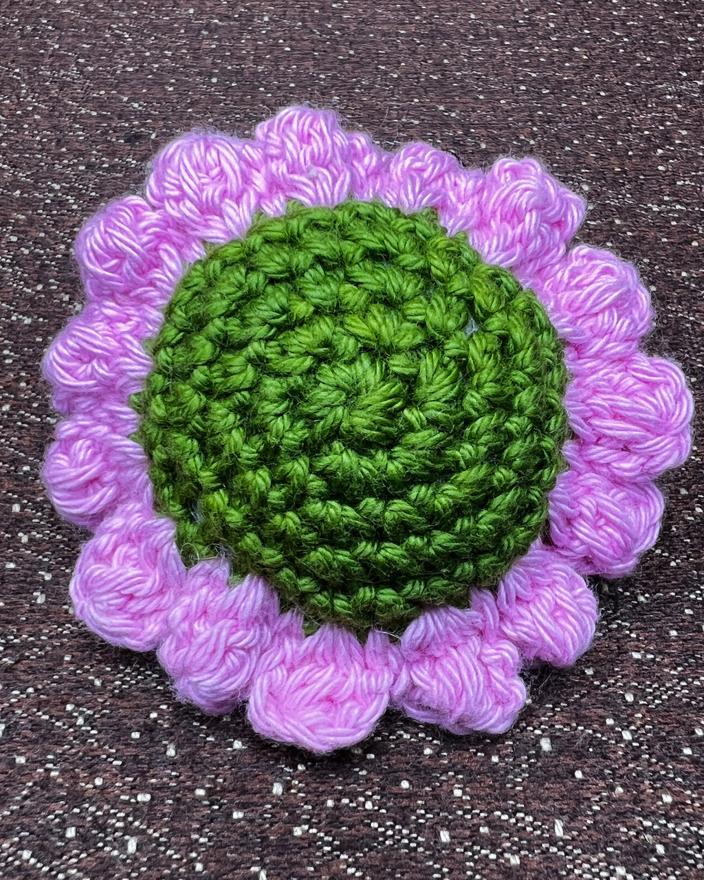 🌸 Blooming Charms - Spring Daisy – Pink Petals with Yellow Center