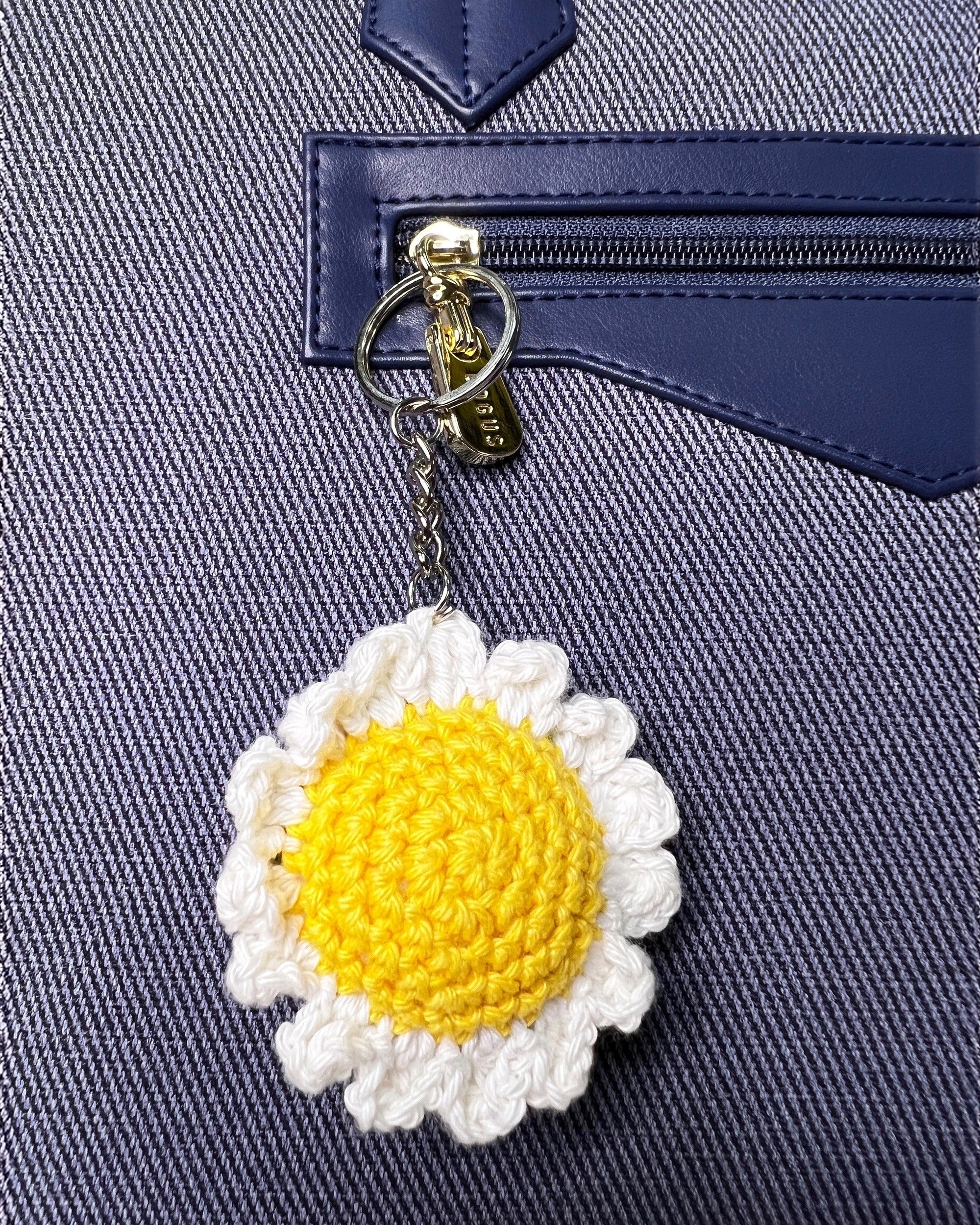 🌸 Blooming Charms - Daisy Delight - White & Yellow Bloom