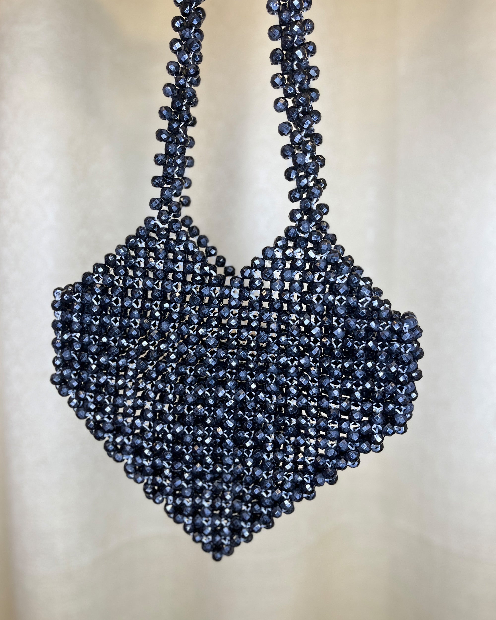 Pulsara — The Enchanted Heart Collection | Charcoal Black