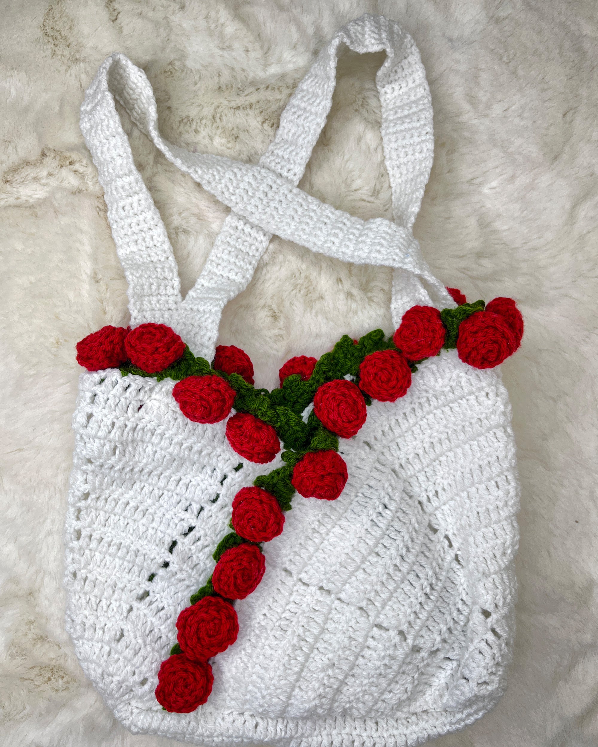 Handcrafted Floral Crochet Tote – White Rose Whisper (White Tote with Red Roses)