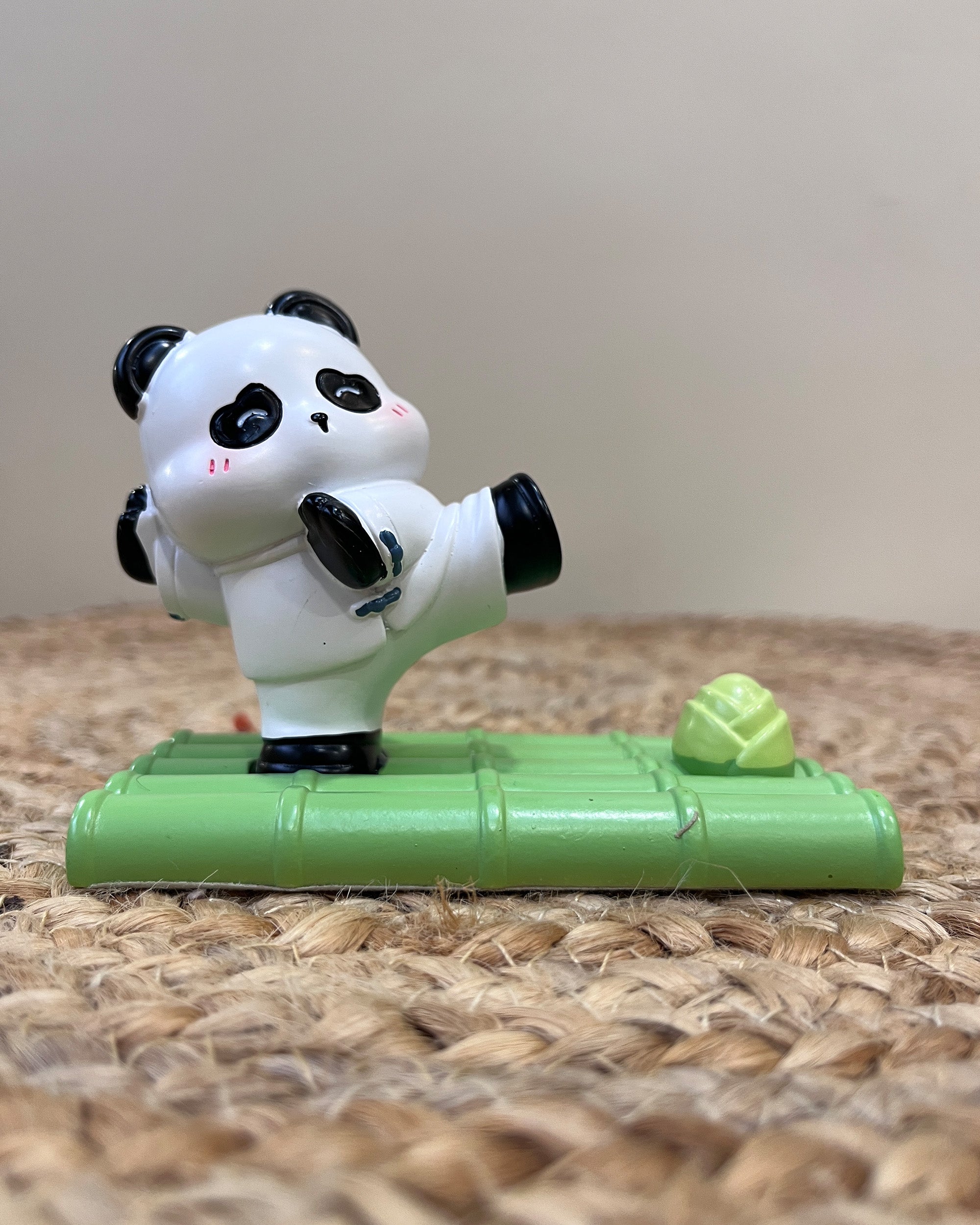 Kawaii Panda Phone Stand – Kick Attack on Bamboo Base