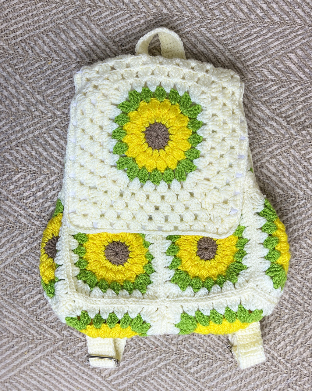 Handcrafted Sunflower Crochet Backpack – Cream Backpack with Sunflowers