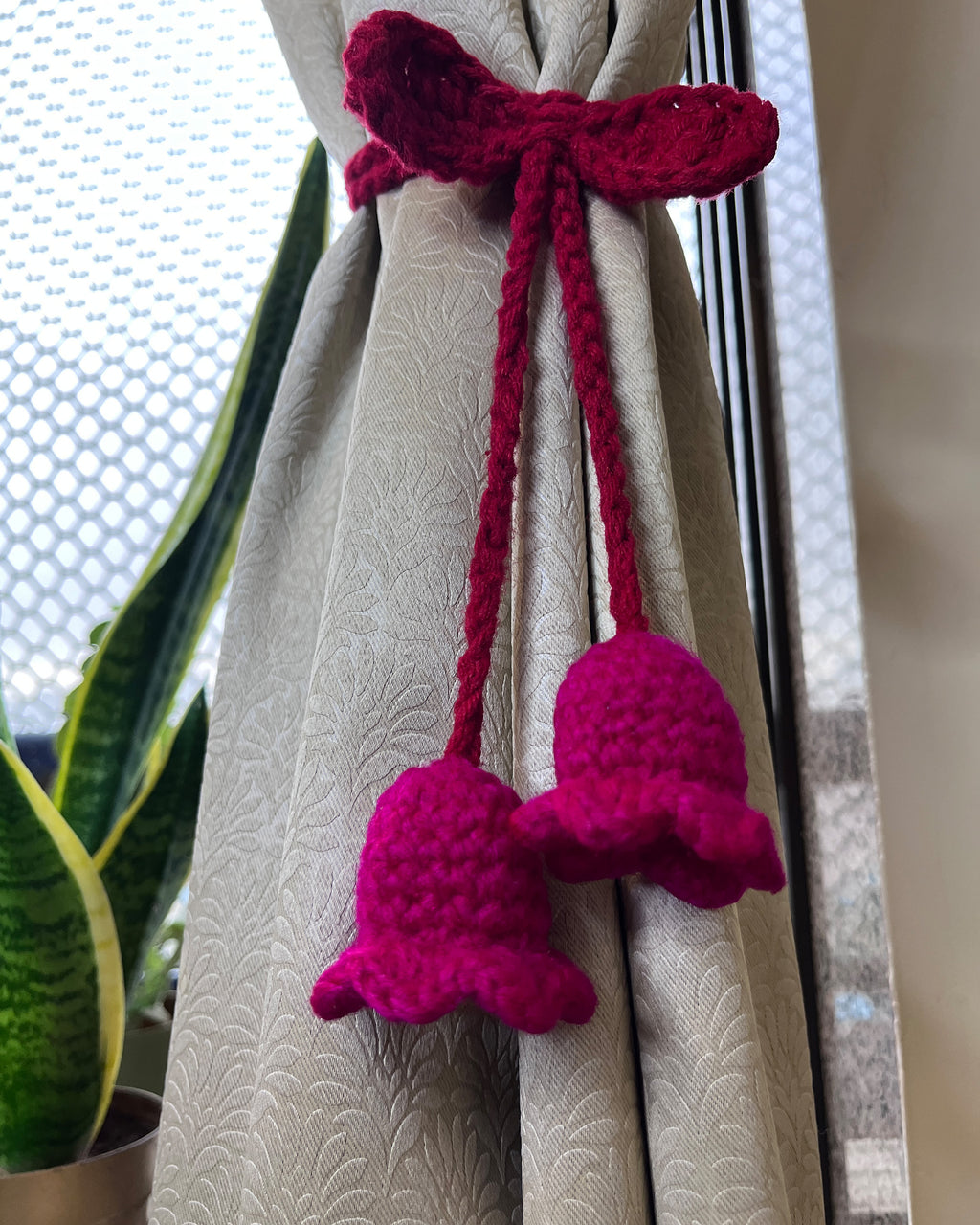 Handmade Romantic Floral Home Decor - Crochet Red & Magenta Tulips Curtain Tieback