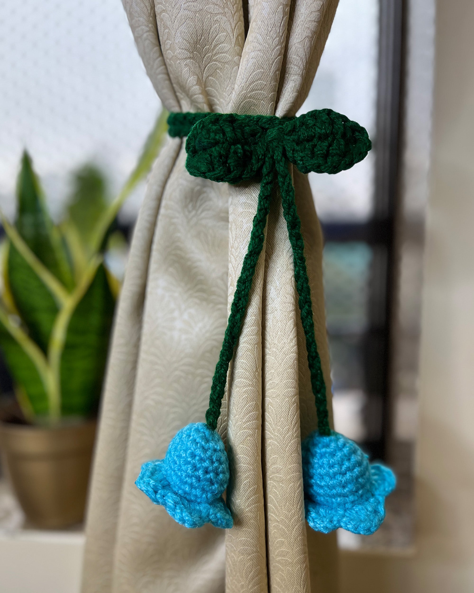 Handmade Romantic Floral Home Decor - Crochet Blue Tulips Curtain Tieback