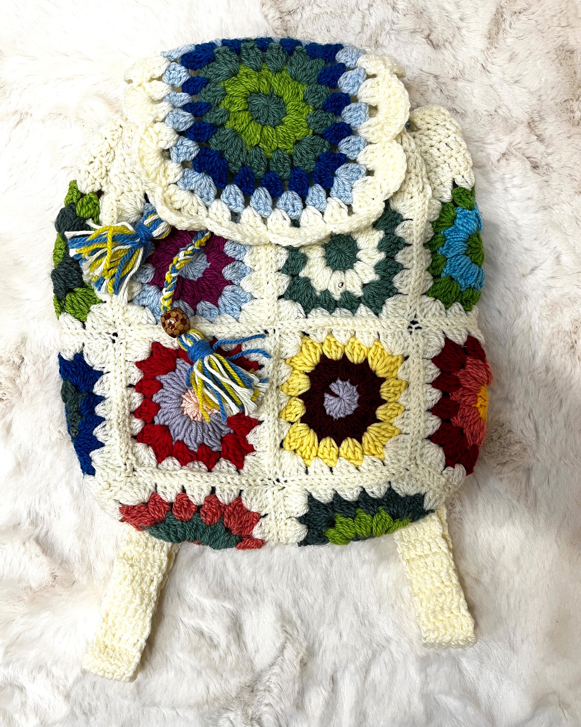 🌸 Wildflower Dreams Crochet Backpack - Ivory Meadow