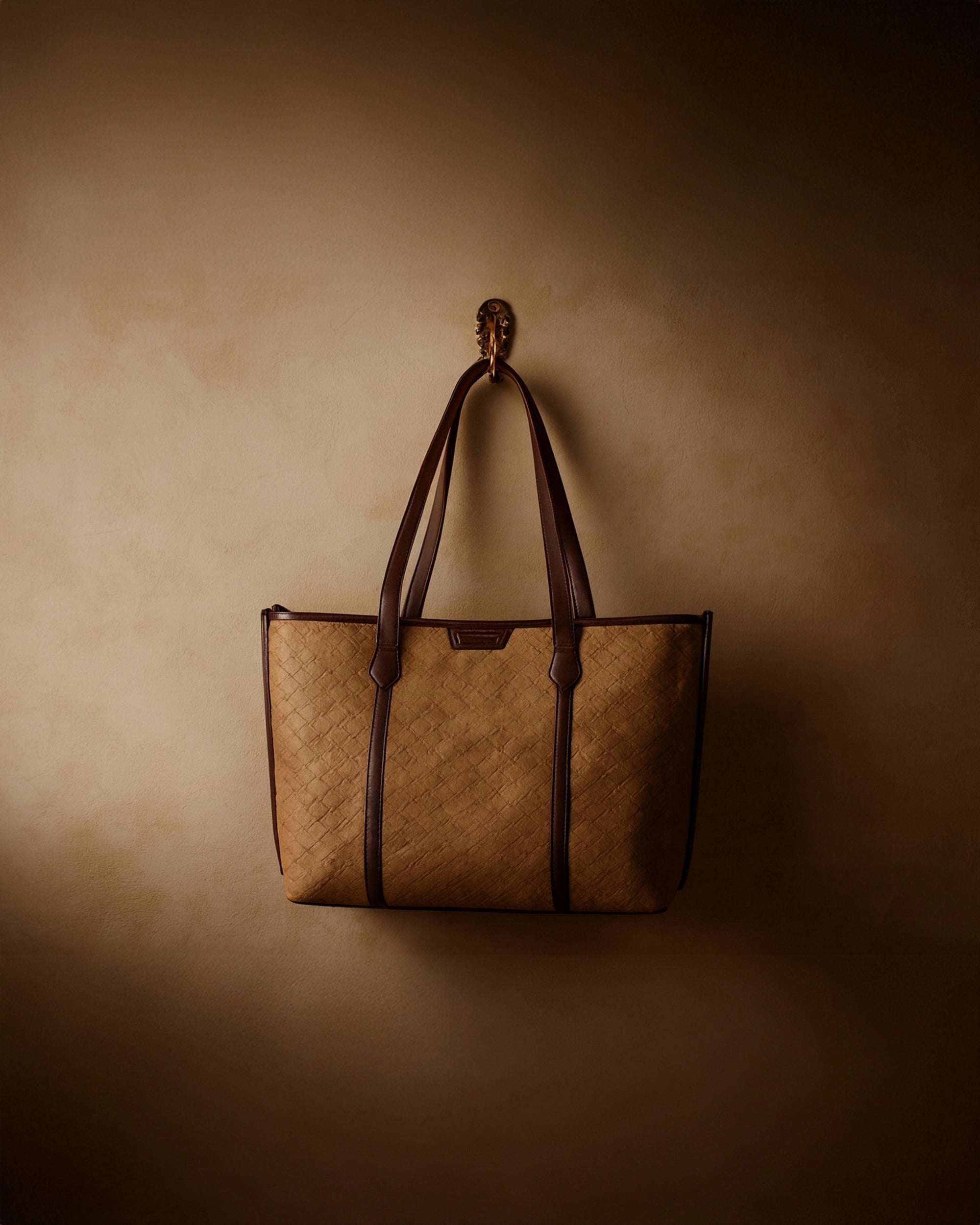 Classic Structured Tote - Textured Finish | Sunlit Gold