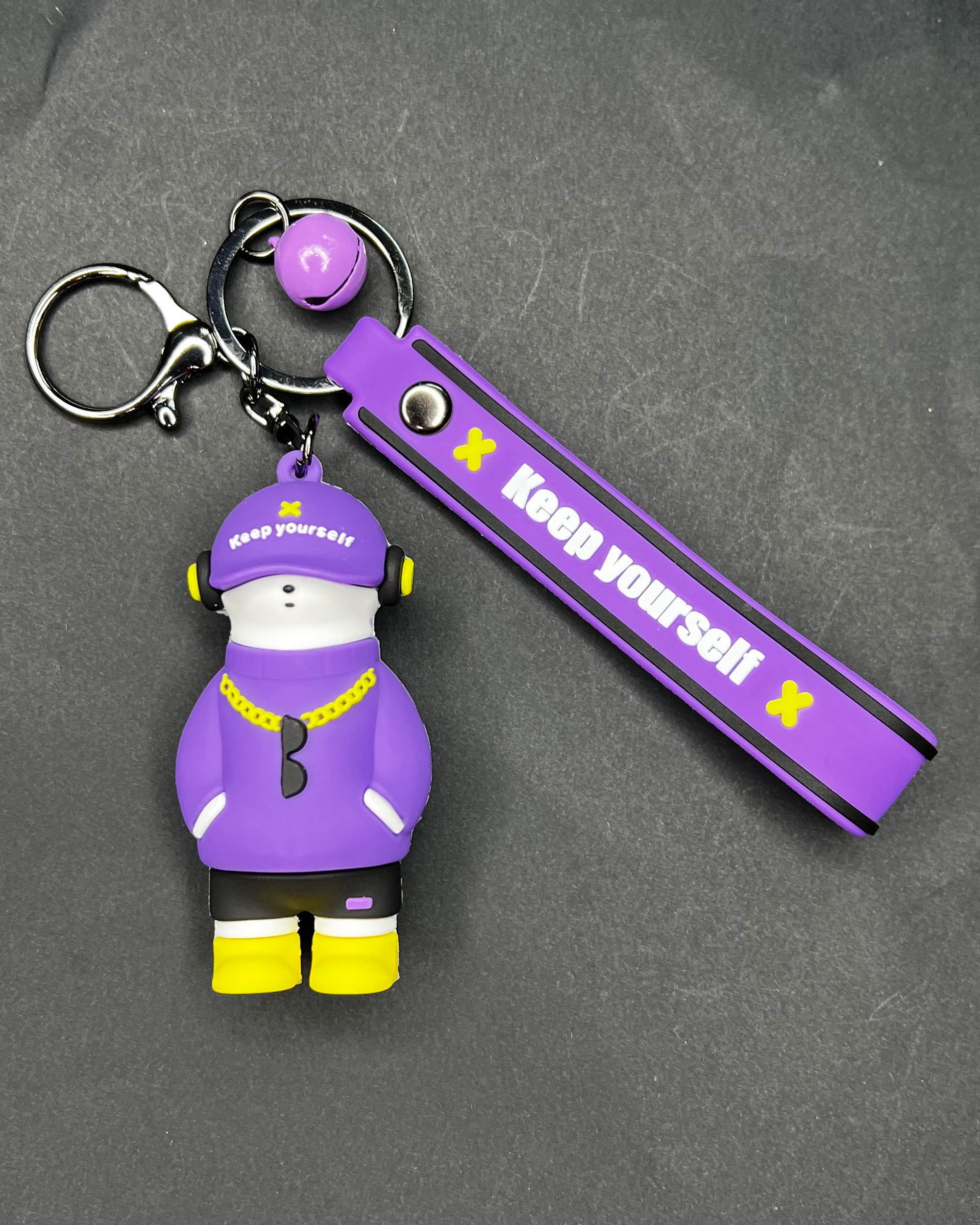 🧢 Keep Yourself Keychain – Street Style Violet Hoodie Boy Charm