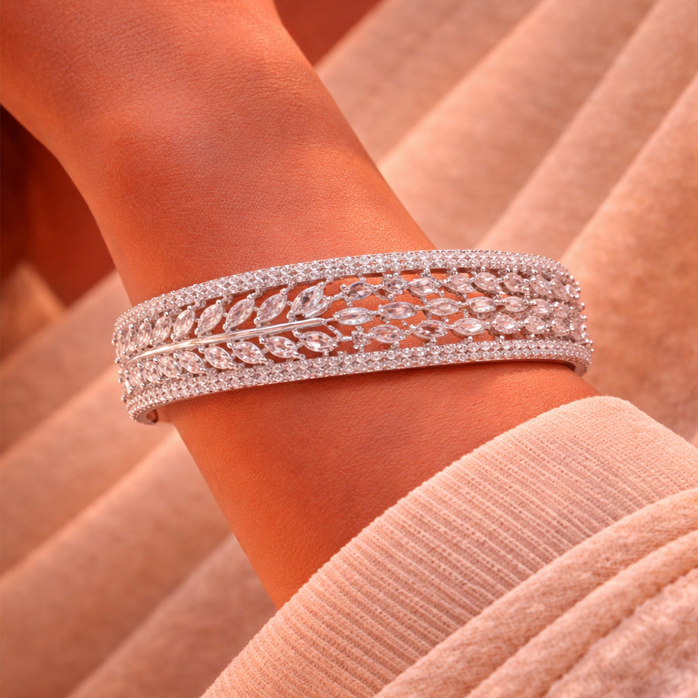 Leaf & Baguette Statement Bracelet (Free size)