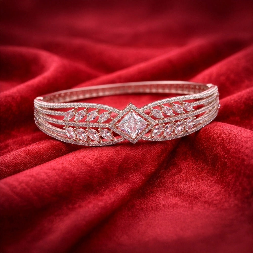 Multi-Row Princess-Cut Leaf Design Bracelet (Free size)