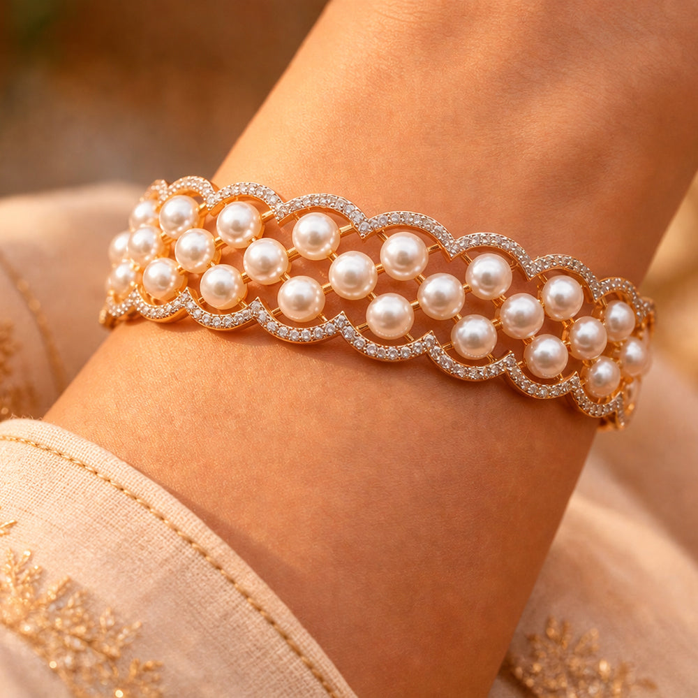 Pearl Scalloped Fashion Gold-Tone Bangle (Free size)