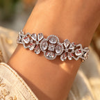 Princess-Cut Leaf Design Bracelet (Free size)