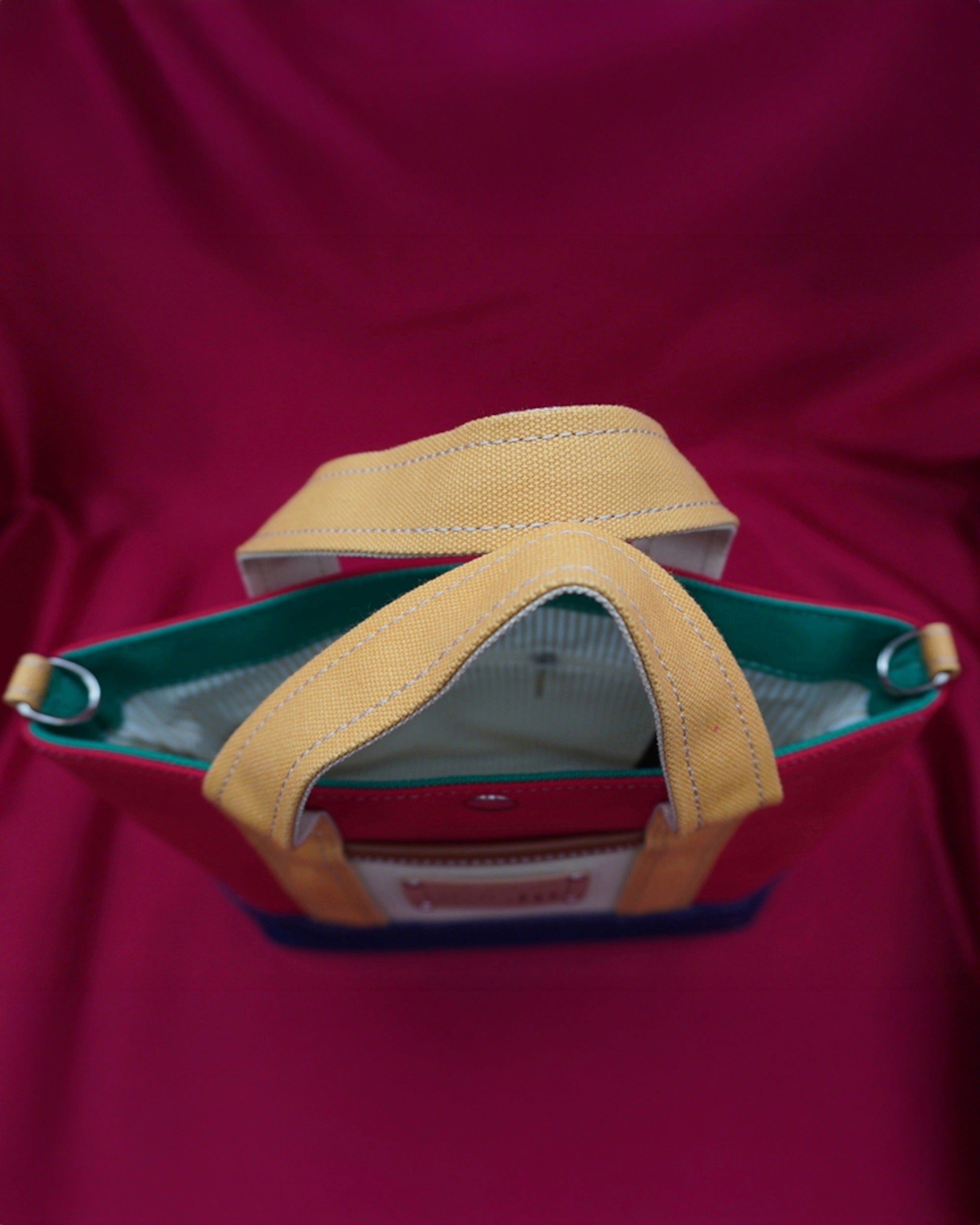 Red & Blue Colorblock Canvas Tote Bag – Trendy Durable Shoulder Bag for Everyday Use