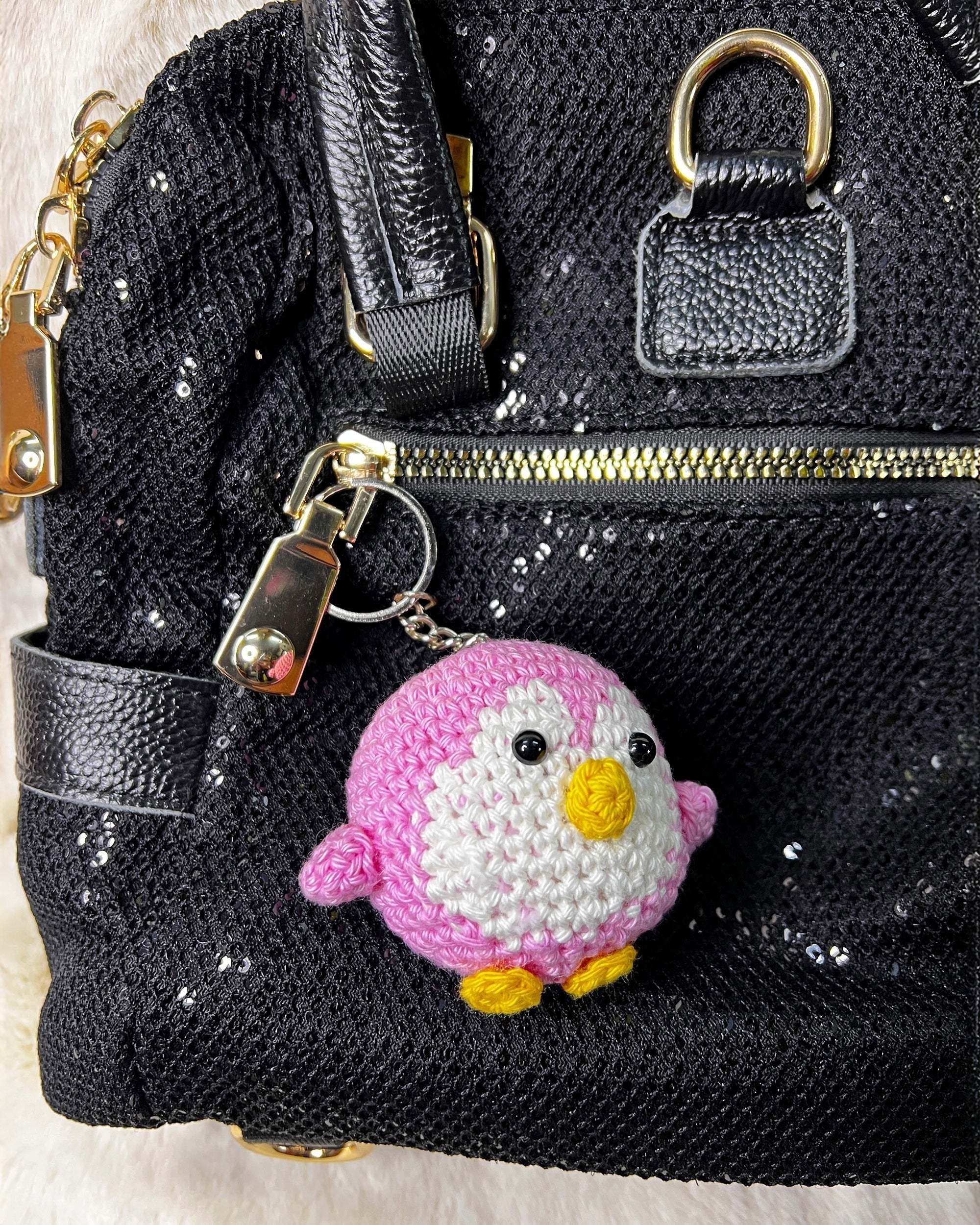 ❄️ Ocean & Arctic Friends – Blush Penguin – Pink & White Amigurumi Charm