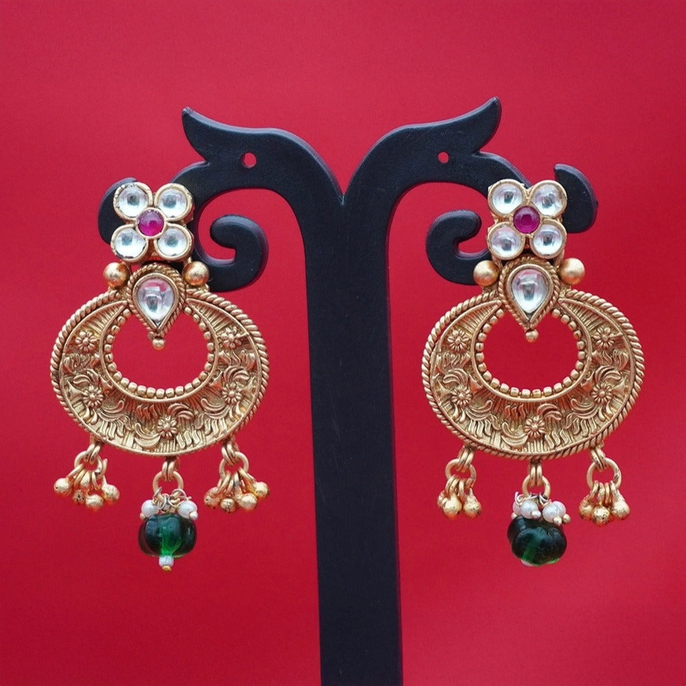 Royal Antique Gold Chandbali Earrings – Floral Engraved Kundan & Green Bead Drops