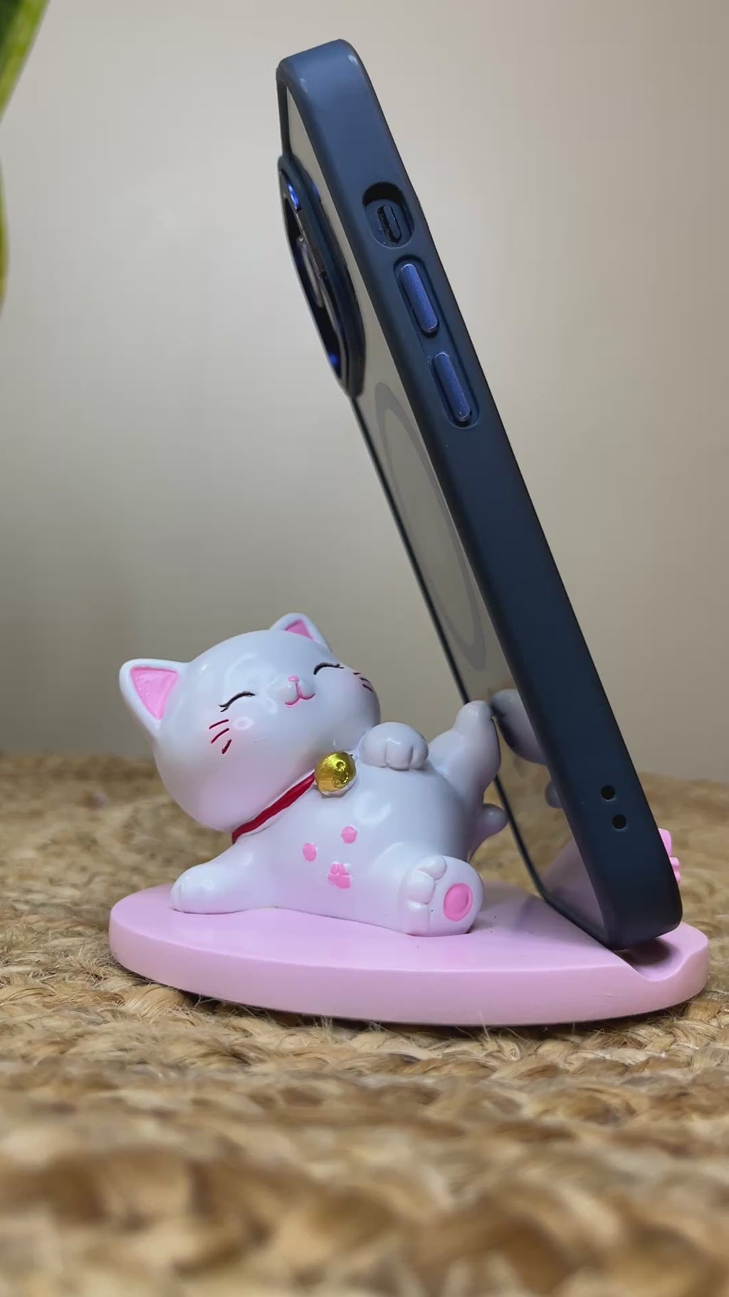Kawaii Lucky Cat Phone Stand – Serene Relaxing Pose with Cherry Blossom Paw Base